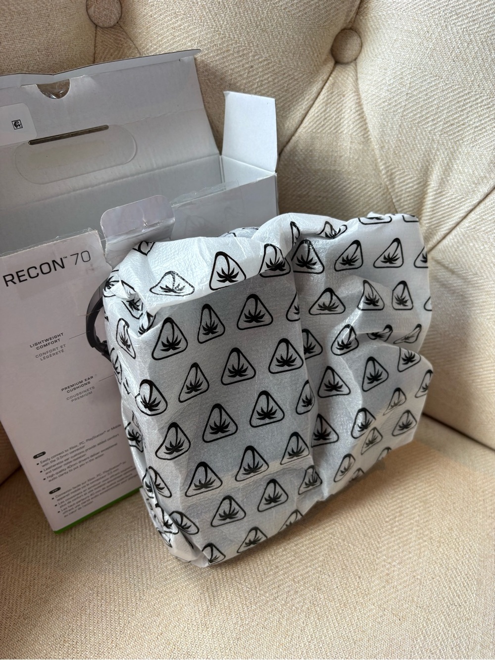 Turtle Beach Recon 70 Wired Gaming Headset — Black - Picture 3 of 7